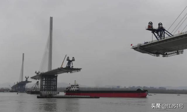 f4279ae135524796b262700351ebd720.jpg 跟著中辦國辦調研江蘇復工復產 | 一座特大城市的“復活”之路